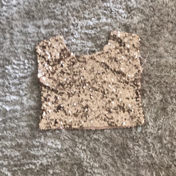 Rose Gold sequin crop - Picture 1 of 3